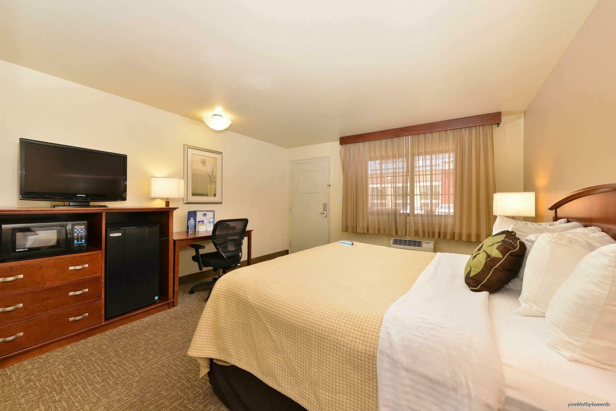 Best Western University Inn Fort Collins Exterior photo